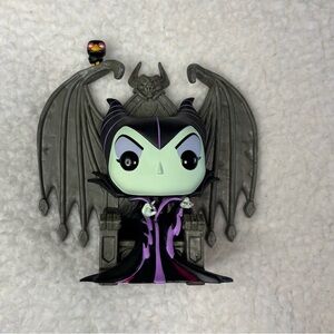 Funko POP! Deluxe Disney Villains Maleficent on Throne
